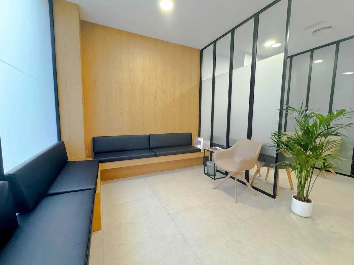 Alquiler de consulta en Ríos Rosas: foto 3 de 4