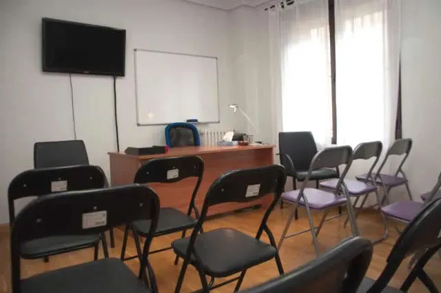Alquiler de despacho cerca del Palacio de los Deportes: foto 5 de 6