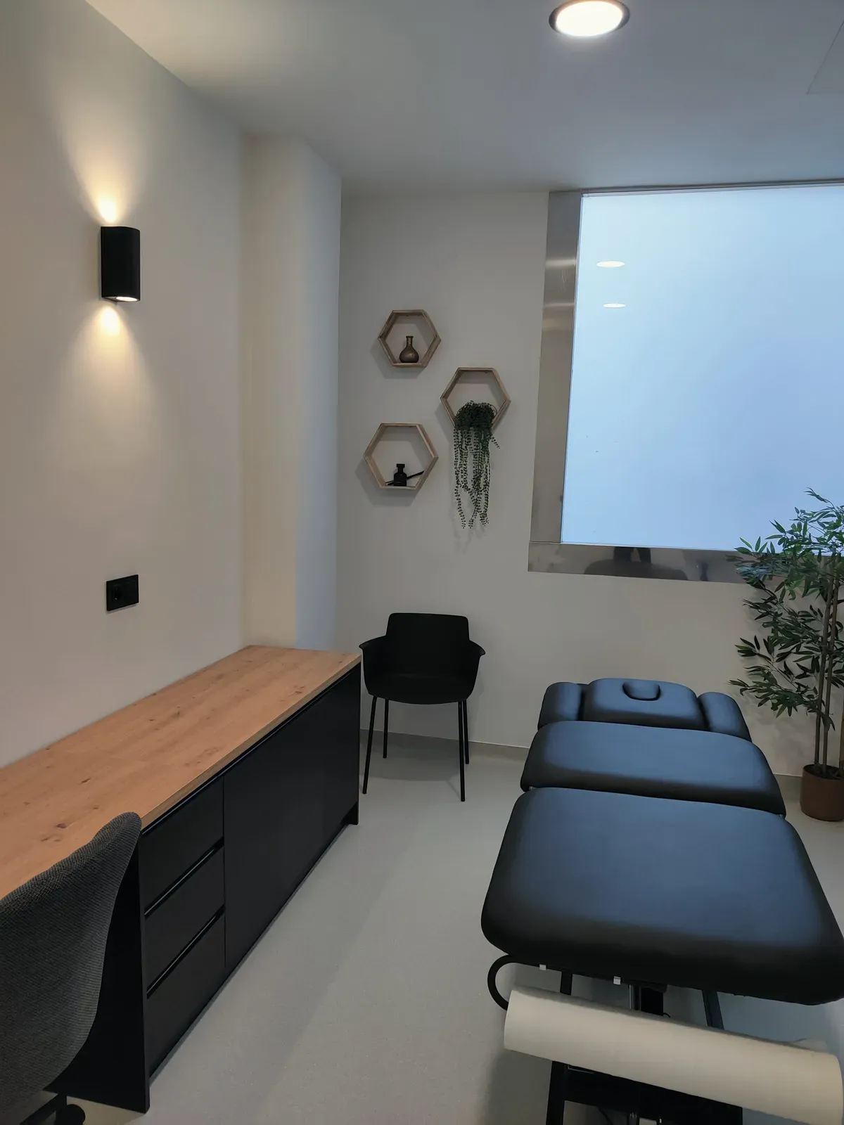 Alquiler de consulta en Pozuelo de Alarcón: foto 6 de 8